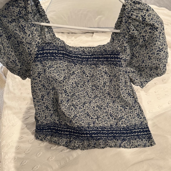 Madewell  embroidered cropped peasant top - Picture 2 of 3